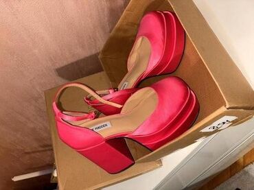 sandale bele na stiklu: Sandale, Steve Madden, 41