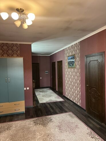 Продажа домов: Дом, 200 м², 10 комнат, Агентство недвижимости at lalafo.kg — 9 Продажа домов: Дом, 200 м², 10 комнат, Агентство недвижимости — 9