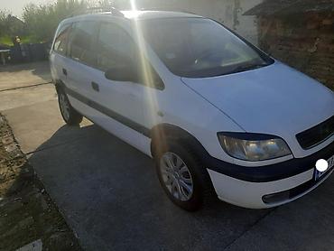 Opel: Opel Zafira A – sedmosed, bele boje, praktičan porodični MPV. Glavne — 3