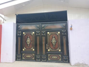 масазырда евлерин гиймети: 4 комнаты, 80 м², Свежий ремонт