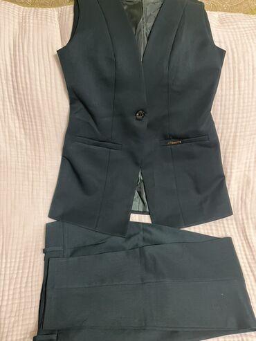 женские парки: Женский костюм Caprice Chic Collection, размер 46. Брала за 4700 с