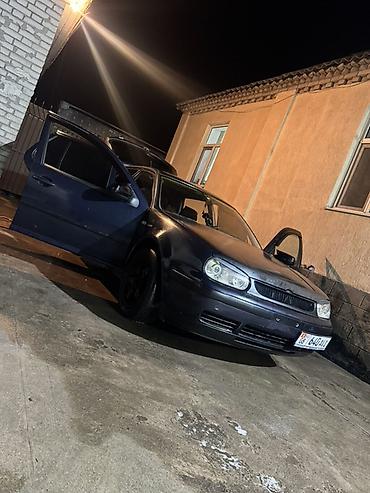 кольф 3: Volkswagen Golf: 1998 г., 1.6 л, Механика, Бензин, Хэтчбэк — 2