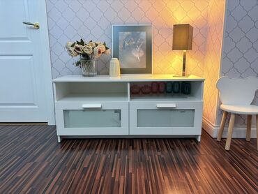 бу тумба под телевизор: Тумба и подставка для телевизора, Б/у, Напольная, ЛДСП, цвет - Белый