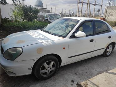 2 9 муссо: Daewoo Nubira: 2001 г., 1.5 л, Автомат, Бензин, Седан