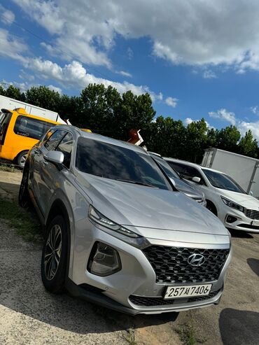 состояние нормальное: Hyundai Santa Fe: 2019 г., 2 л, Автомат, Дизель