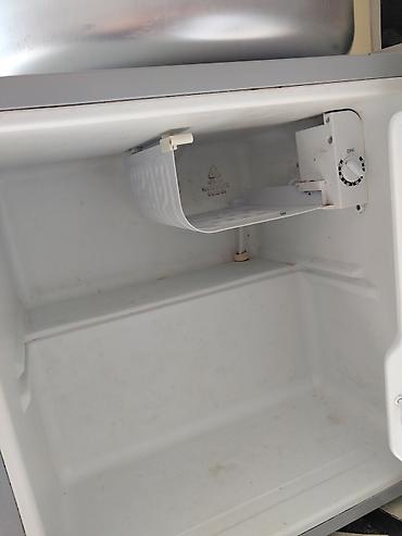 işlənmiş xolodelnik: Midea mini soyuducu – model MR1050W/MR1050S - Həcm: 43 litr (kompakt — 2