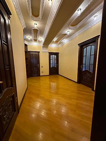 Квартиры: 3 комнаты, Новостройка, 136 м² — 7