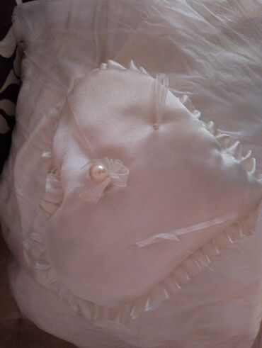 haljina spamukspandexkopcanje sa strane rajfeslus: Bela, duga venčanica, sa prelepim čipkanim detaljima na korsetu, sa