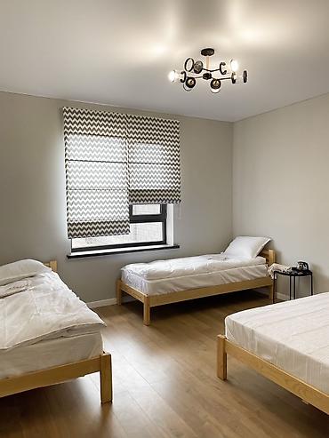 Продажа коттеджей и домов: Продается дом в селе Чон-сарыой дом расположен со стороны озера, до — 21