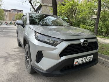 Toyota: Toyota RAV4: 2022 г., 2.5 л, Бензин, Кроссовер