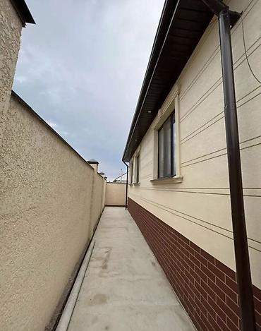 Продажа коттеджей и домов: 🔥 СРОЧНО ПРОДАЁТСЯ ДОМ 🔥 📍 ж/м Ак-Ордо, ул. Ахунбаева 🏡 4-комнатный — 18