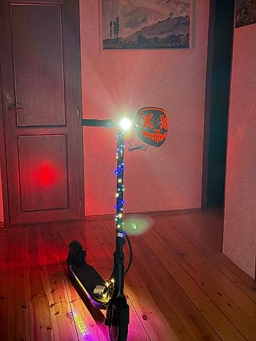 gitara kabel: Elektrik skuteri – LED işıq bəzəyi və ön projektorlu Heçbir problemi — 1