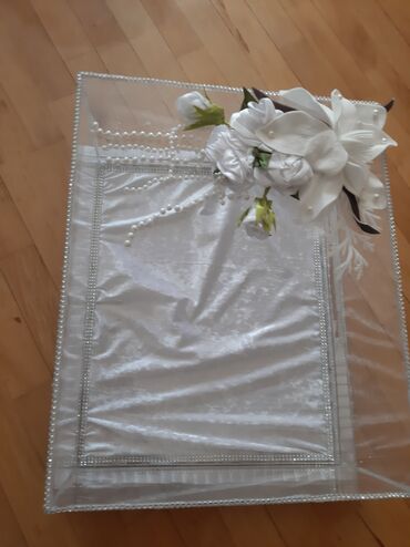 Xonça: Tezdir iślenmeyiib 
26eded 
hamisi birlikdə 1000 AZN — 12