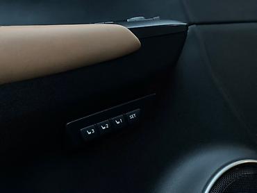Lexus: Lexus NX: 2015 г., 2 л, Автомат, Бензин, Кроссовер — 3