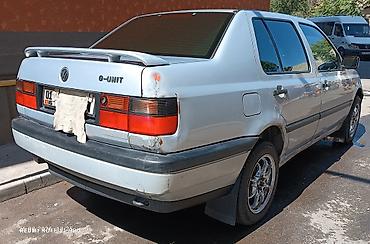 меняю на венто: Volkswagen Vento: 1995 г., 2 л, Механика, Бензин, Седан — 5