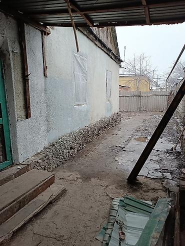 Продажа коттеджей и домов: Продаю дом. Находится по ул. Тюлебердиева, в ста метрах от перекрестка — 4