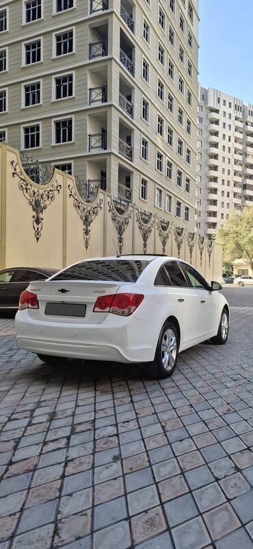 Chevrolet: Chevrolet Cruze: 1.8 l | 2014 il 267000 km Sedan — 6