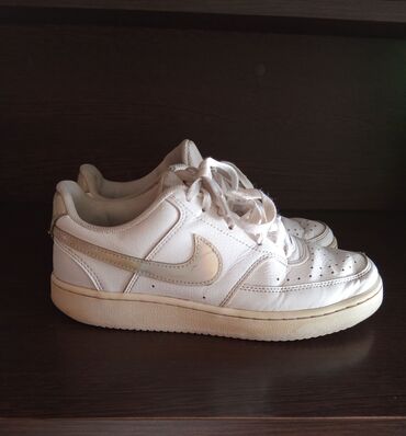 Patike: Nike, 38.5, bоја - Bela — 5
