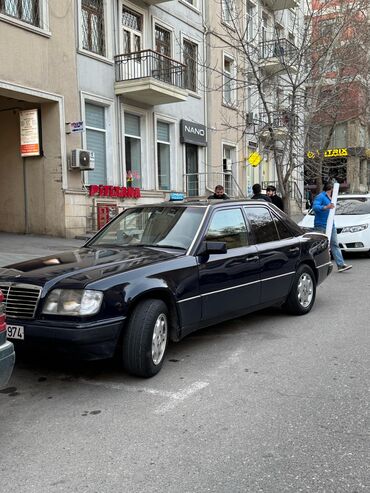 Mercedes-Benz: Mercedes-Benz E 200: 2 l | 1991 il — 8