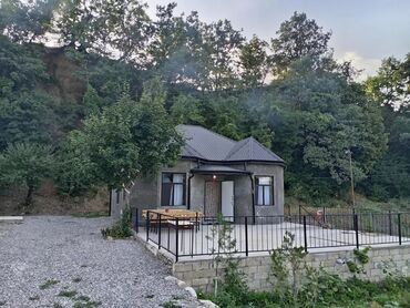 Həyət evləri və villaların satışı: Meşənin ətəyində yerləşən bu ev, sakit bir mühitdə rahatlıq axtaranlar — 2