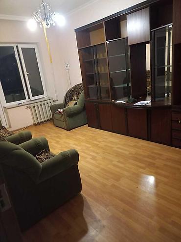 bakıda qiyməti: İcarəyə verilir 3 otaqlı köhnə tikili 63 m², Əhmədli m. 650 AZN/ay 3 — 3