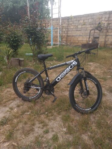 velosiped 24: İki təkərli Uşaq velosipedi Adidas, 24"