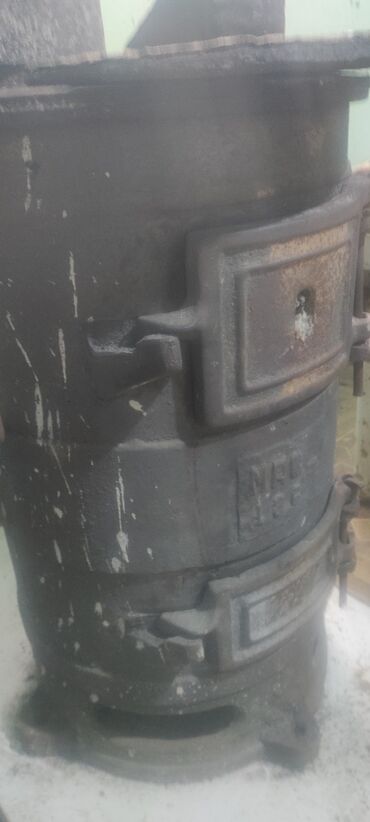 peç turbası: Döküm soba – kömür/odunla işləyən, silindrik tip - Material: qalın