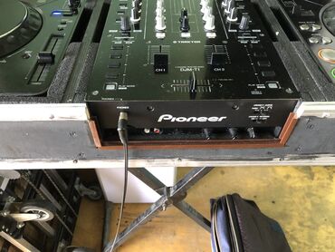 IPod və MP3 pleyerlər: Pioneer Djm T1 ve pioneer Cdj 1000 mk2 idial vezyetde iwlemeyide