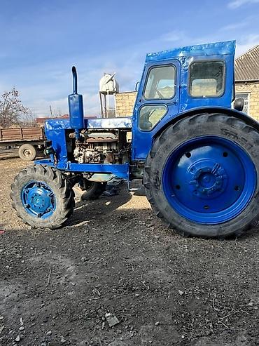 Traktorlar: Belarus mtz t 42 di Senetleri qaydasındadı. 4 tekeleri tezedi — 1