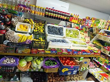 Торговля: Продаётся готовый продуктовый магазин в мкр. Джал-29. Хорошее — 9