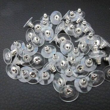 пластиковые заглушки: Пластиковые заглушки (застежки) для сережек гвоздиков - цена за 1
