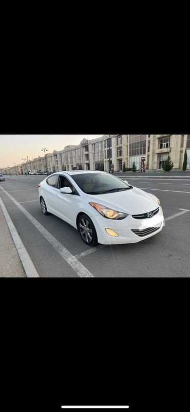 hyundai elantra turbo az: Hyundai Elantra: 1.8 l | 2013 il Sedan