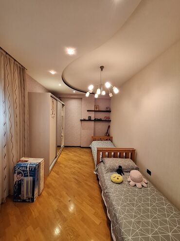 Yeni tikili: 3 otaqlı, Yeni tikili, 107 kv. m — 2