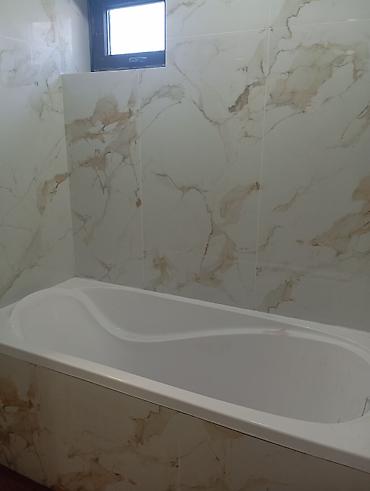 Укладка плитки: Подготовка стен для укладки, Подготовка стен для грунтовки, Резка плитки | Керамическая плитка, Керамогранитая плитка, Мозаичная плитка | Вертикальная укладка, Диагональная укладка, Горизонтальная укладка Больше 6 лет опыта — 12