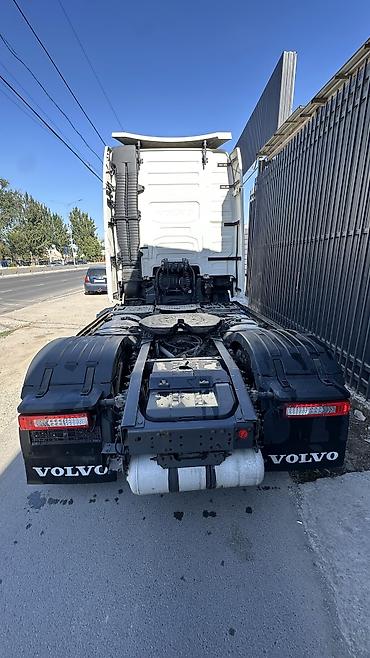 вито 2013: Тягач, Volvo, 2019 г. — 5
