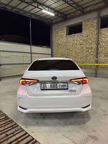 тойота краун 2023: Toyota Corolla: 2023 г., 1.8 л, Гибрид, Седан — 6