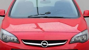 vojni sator: HAUBA ZA OPEL ASTRA J OD 2009. DO 2015. GOD. | Polovni originalni — 2
