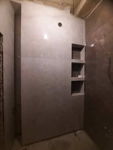 Укладка плитки: Подготовка стен для укладки, Подготовка стен для грунтовки, Резка плитки | Мраморная плитка, Керамическая плитка, Керамогранитая плитка | Горизонтальная укладка, Вертикальная укладка Больше 6 лет опыта — 10