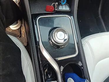 wuling mini ev: JAC : 2021 г., 0.1 л, Электромобиль, Кроссовер — 6