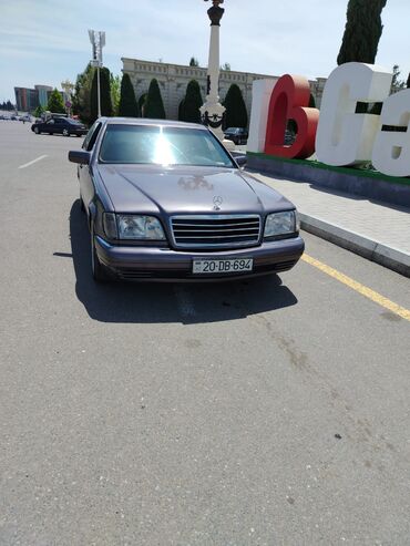 mercedes benz w203: Mercedes-Benz 350: 3.5 l | 1995 il Sedan