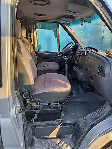 maqnitola az: Ford Transit: 0.2 l | 2000 il 430787 km Van body type — 10