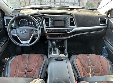 245 55 18: Toyota Highlander: 2018 г., 3.5 л, Автомат, Бензин, Кроссовер — 4