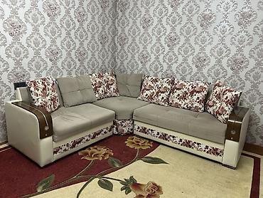 İşlənmiş, Künc divan, Divan
