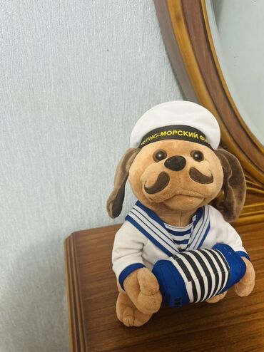 Oyuncaqlar: Dənizçi geyimində, ağ papaq, mavi zolaqlı köynək geyinmiş və -da lalafo.az — 13 Oyuncaqlar: Dənizçi geyimində, ağ papaq, mavi zolaqlı köynək geyinmiş və — 13