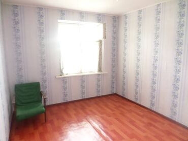 восток 5 продаю: 3 комнаты, 78 м², 106 серия, 1 этаж, Старый ремонт