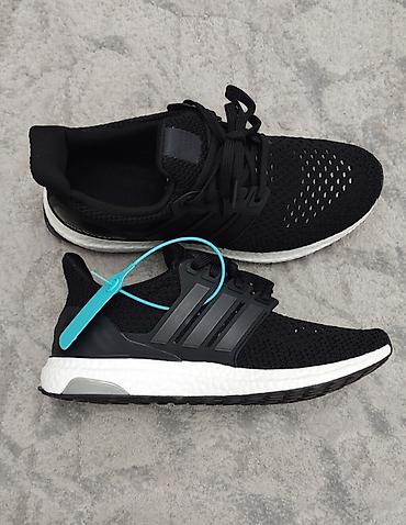 Личные вещи: Кроссовки для бега Adidas Ultra Boost (чёрные) - Верх: дышащий — 2