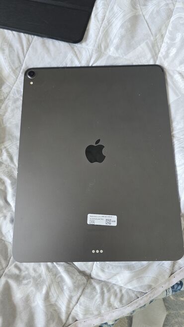 Apple iPad: Б/у Apple iPad Pro 12.9 (2021), 12,9", 256 ГБ, Бесплатная доставка
