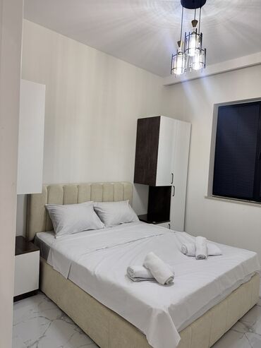 Günlük kirayə evlər: 220 kv. m, 8 otaq, Kombi, Qaz, İşıq — 18