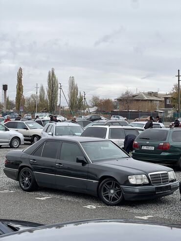 срочно продаю в связи с переездом: Mercedes-Benz W124: 1995 г., 2.8 л, Механика, Бензин, Седан