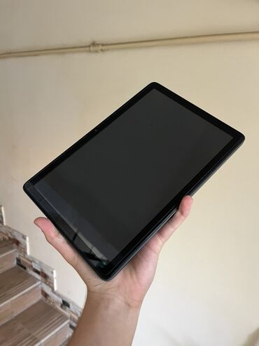 Apple iPad: Blackwiew Tab 60 Pro Yaddas: 128 Gb Ram: 4+3 Bataryasi: 7700 mAh